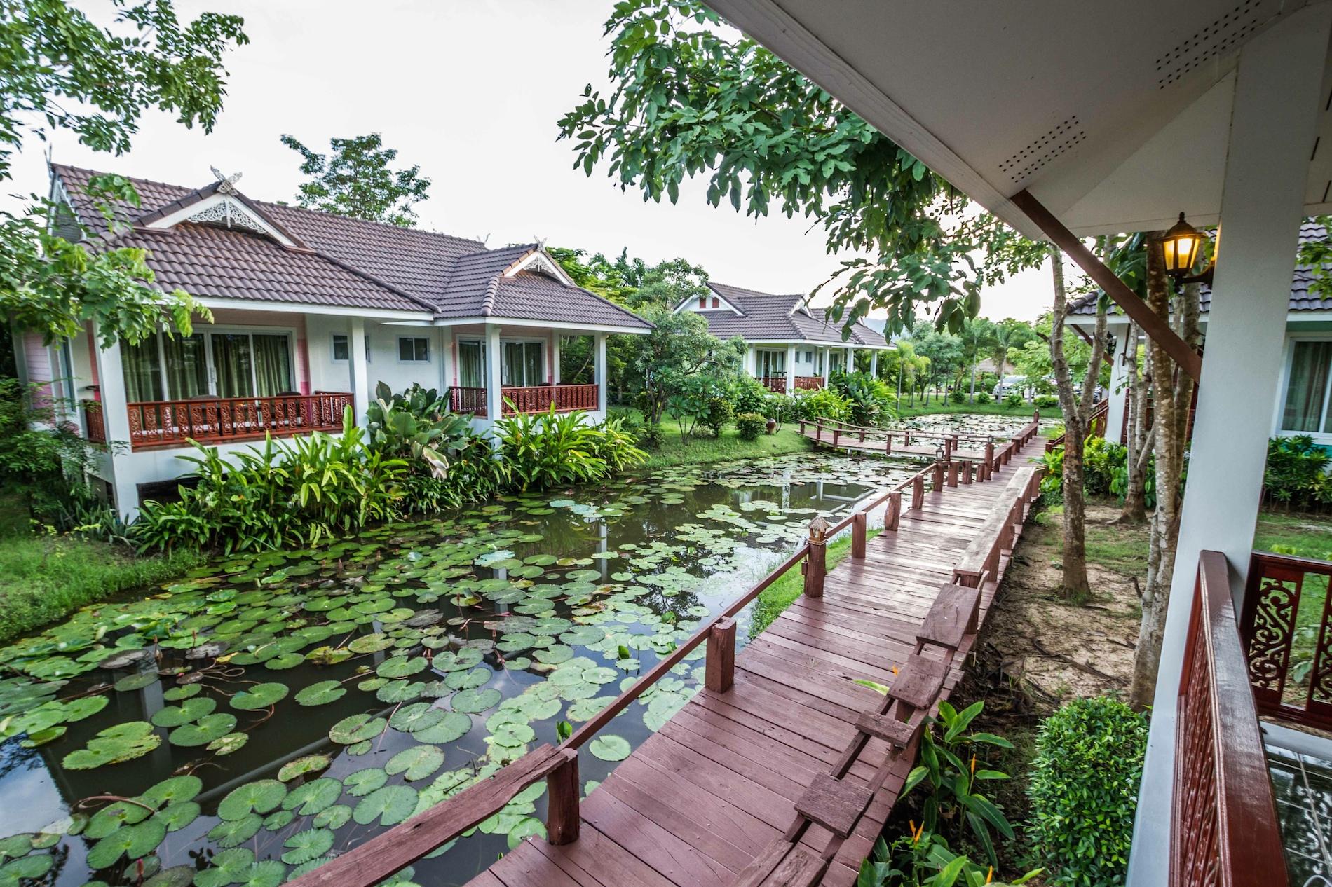 Le Charme Sukhothai Historical Park Exterior photo